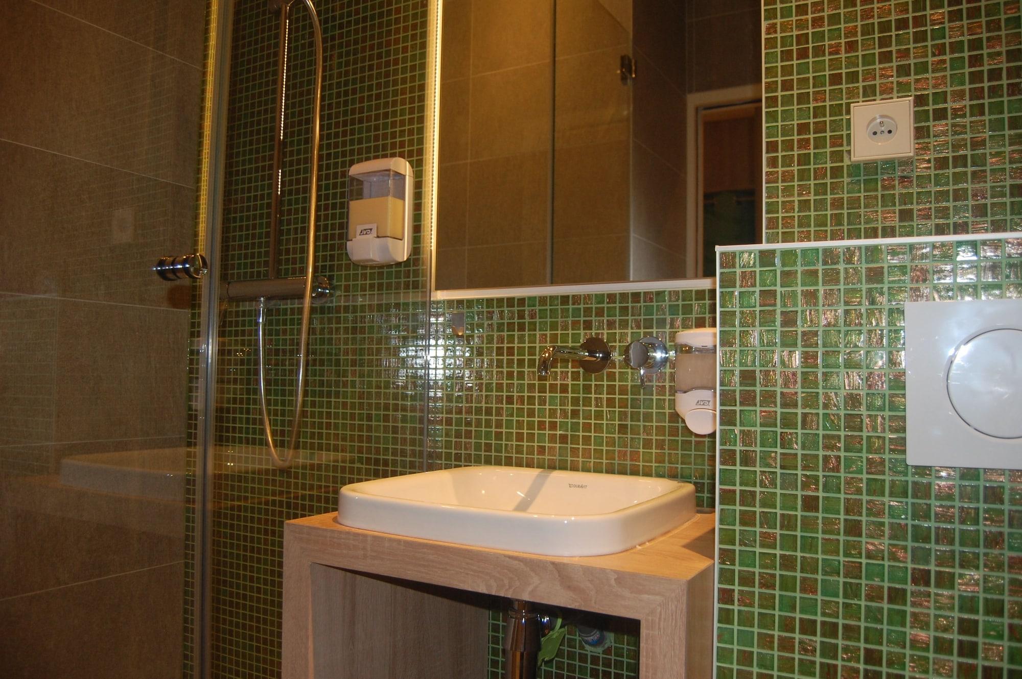 Hotel Jean Bart Paris Luaran gambar